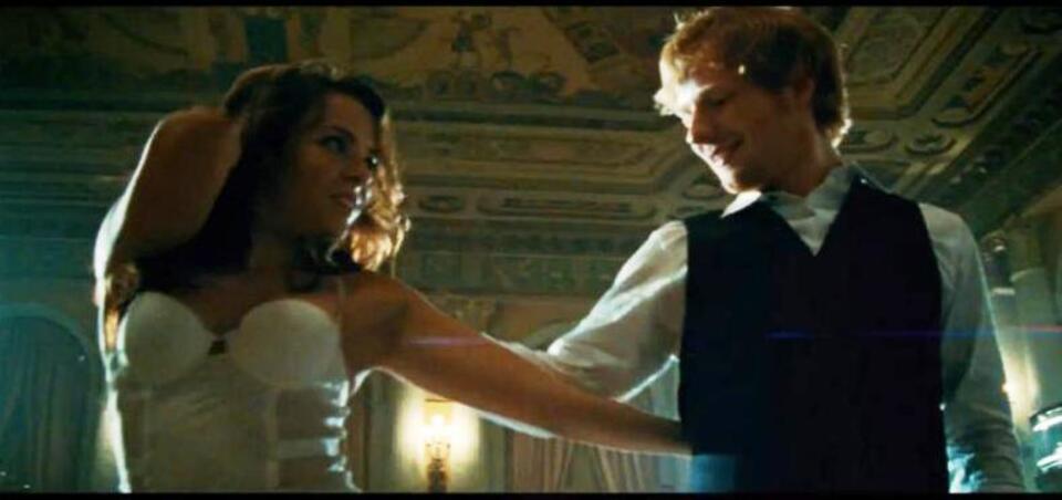 fot. screenshot z YouTube