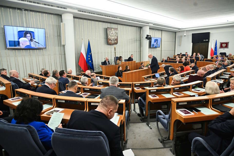 Senat na rozpoczynającym się dziś dwudniowym posiedzeniu ma zająć się nowelizacją ustawy o Krajowej Sieci Onkologicznej oraz przepisami o dostępności tzw. pigułki "dzień po" / autor: PAP/Radek Pietruszka