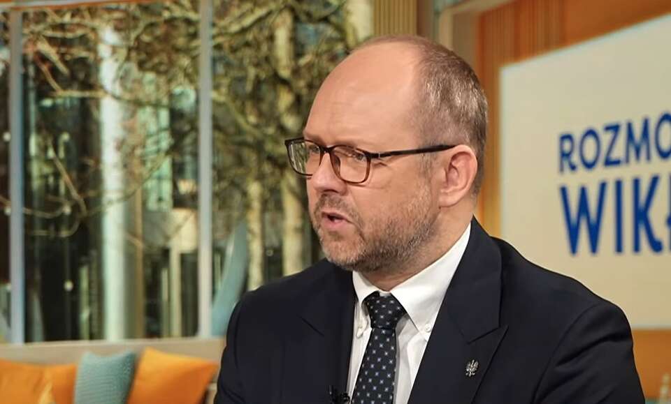 TYLKO U NAS. Przydacz: Dla Tuska ważniejszy jest komfort sąsiada
