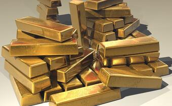 Polacy kupili w 2015 r. złoto za prawie miliard złotych. Czy dobrze zrobili?