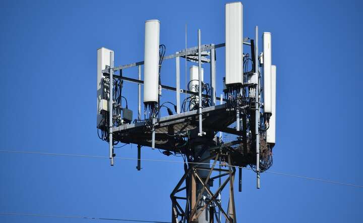Operatorzy przygotowują się do uruchomienia usług w oparciu o pasma 700 i 800 MHz / autor: Pixabay