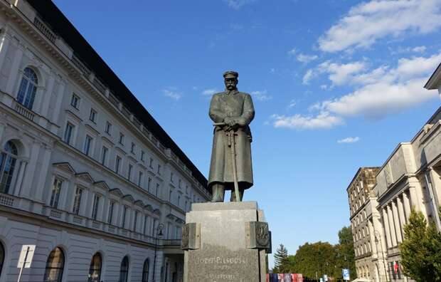 Pomnik Józefa Piłsudskiego w Warszawie / autor: Fratria