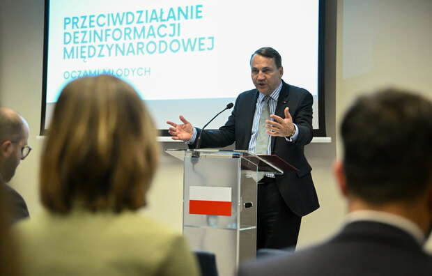 Radosław Sikorski / autor: PAP/Andrzej Jackowski