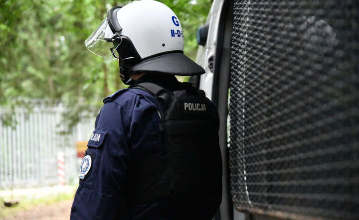 W czwartek policjanci dwukrotnie pomagali pogranicznikom i żołnierzom / autor: Mat. prasowe Podlaska Policja