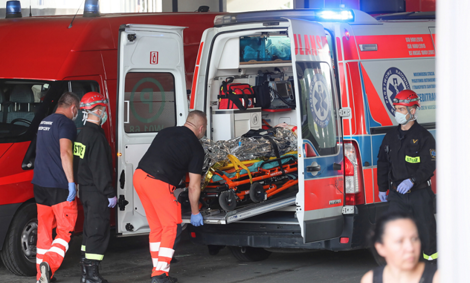 Akcja ratunkowa po wypadku autobusu w Warszawie / autor: PAP/Paweł Supernak