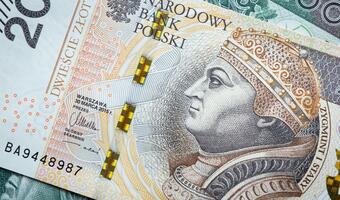 Złoty lekko stracił do euro; umacniał się z kolei do dolara