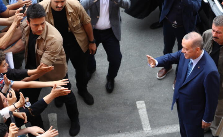 Obecny szef państwa tureckiego Recep Tayyip Erdogan uchodził za faworyta wyborów / autor: fot. PAP/EPA/SEDAT SUNA