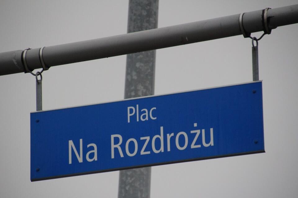Plac Na Rozdrożu w Warszawie / autor: Fratria