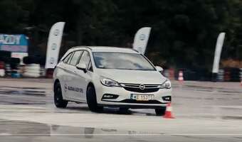 PZU: Odłóż telefon, gdy prowadzisz