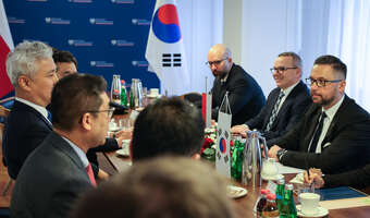 Koreańska delegacja na wysokim szczeblu o zbrojeniówce