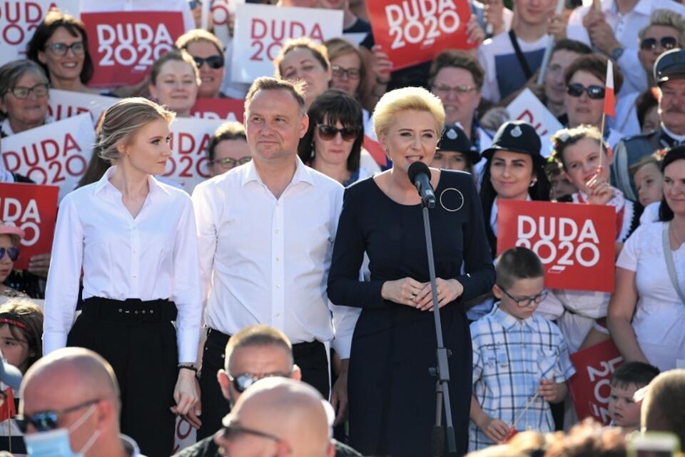 Prezydent RP Andrzej Duda z żoną Agatą Kornhauser-Dudą oraz córką Kingą Dudą / autor: PAP/Darek Delmanowicz
