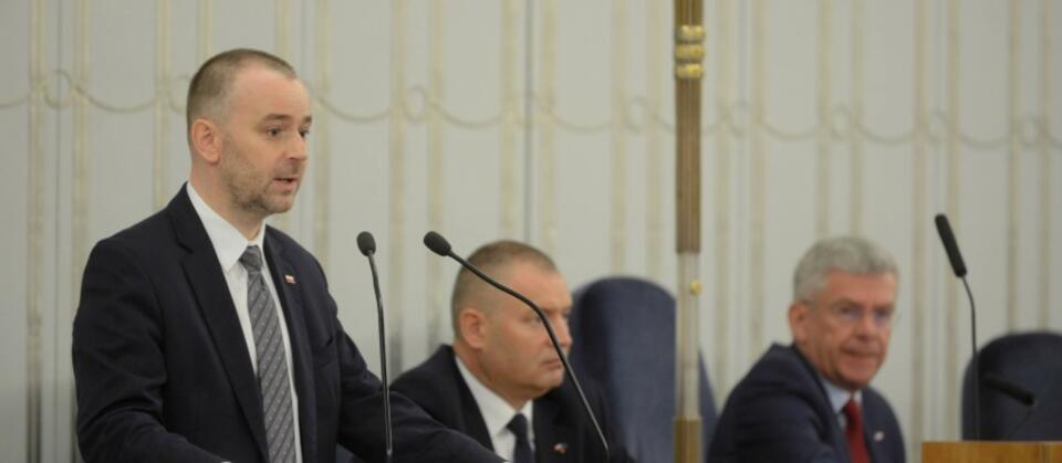 Wystąpienie wiceszefa Kancelarii Prezydenta Pawłą Muchy podczas obrad Senatu / autor: PAP/Jakub Kamiński
