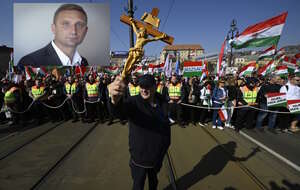 Na zdjęciu manifestacja w Budapeszcie z okazji rocznicy Wiosny Ludów oraz Robert Bąkiewicz   / autor: PAP/EPA/Fratria