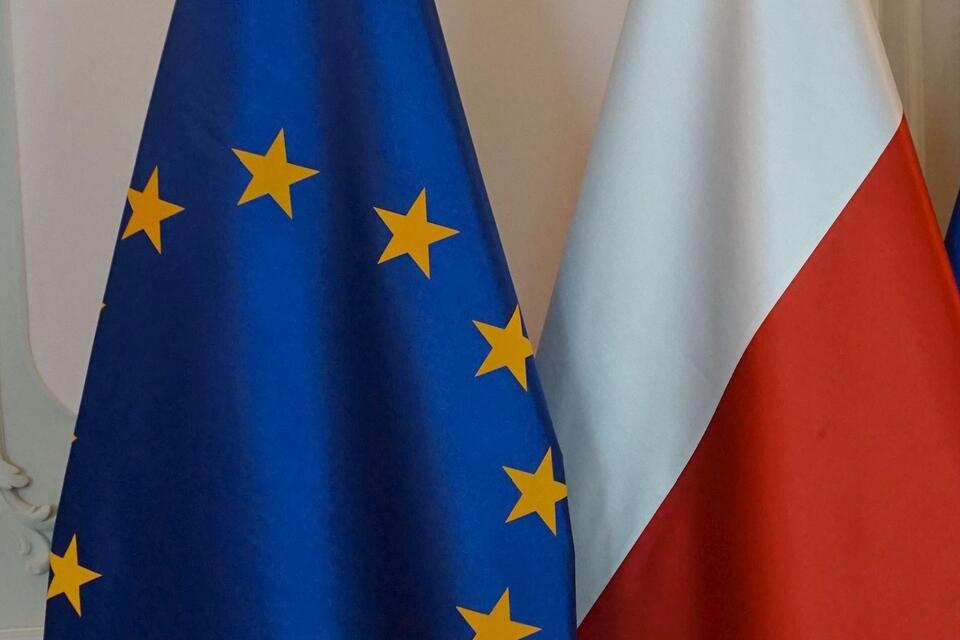 Flagi UE i Polski / autor: Fratria