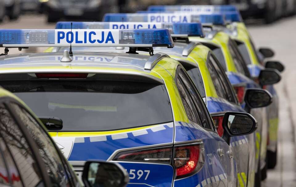 Chłopiec został zatrzymany niedaleko szkoły przez wezwany patrol policji / autor: Fratria