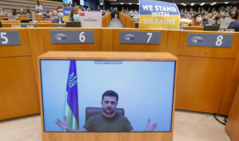 Rosja może przygotować deepfake z twarzą Zełenskiego