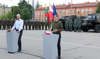 Premier: Rosja i Białoruś zwiększają napór na granicę