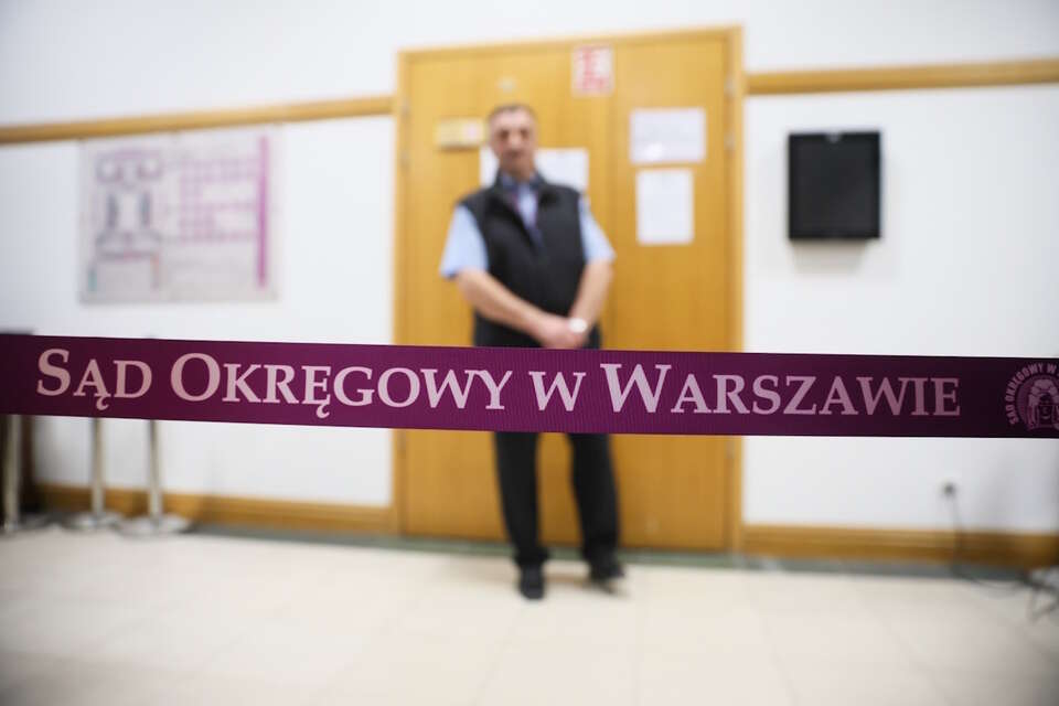 Wniosek obrony został odrzucony. Sędzia Dariusz Łubowski rozpatrzy ekstradycję rosyjskiego archeologa na Ukrainę. Na zdjęciu wnętrze Sądu Okręgowego w Warszawie / autor: PAP/Leszek Szymański
