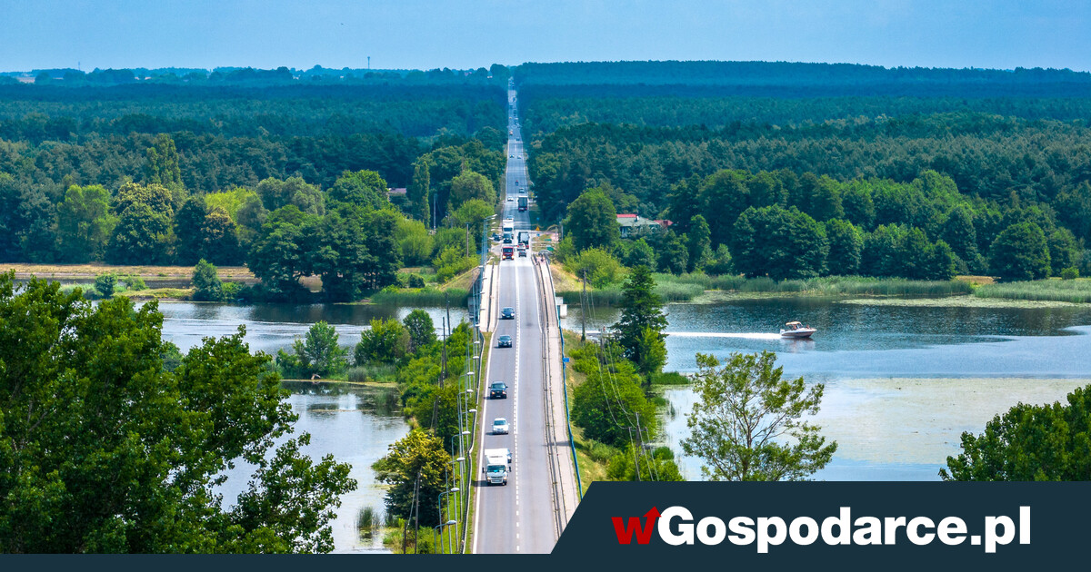 26 km bez zakrętów - gdzie jest taka szosa? [ZDJĘCIA]