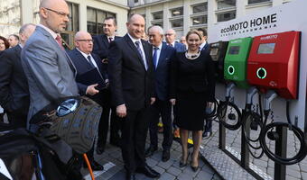 Tchórzewski: Polska liderem elektromobilności w Europie