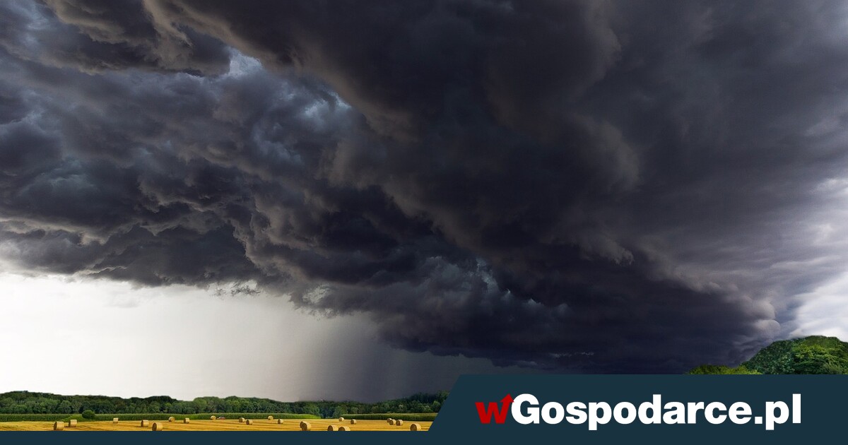 Burzowy niż przyniesie jutro gwałtowną pogodę i ulewy!