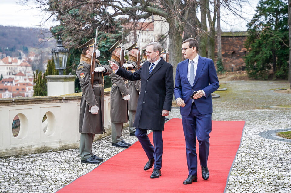 Premierzy Czech i Polski / autor: EPA/PAP