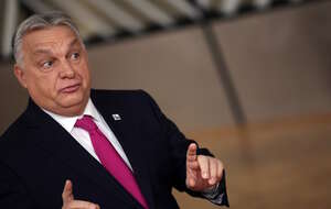 Premier Węgier Viktor Orban powiedział przed szczytem UE w Brukseli, że kwestia pożyczek reparacyjnych, wykorzystujących zamrożone aktywa rosyjskie do finansowania Ukrainy, jest „martwa” / autor: PAP/EPA