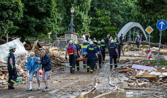 Niemcy: Trwają akcje ratunkowe po powodziach