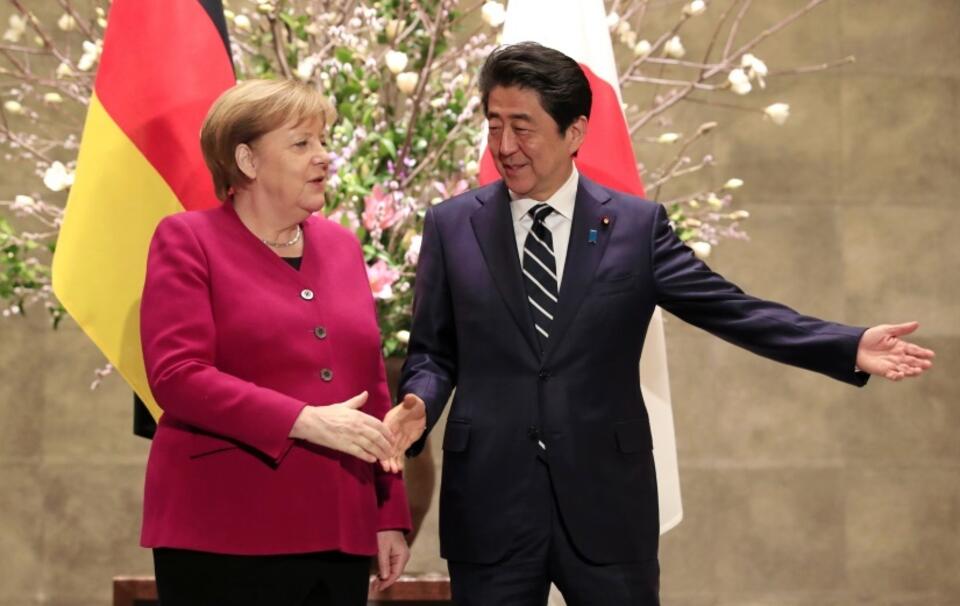 Kanclerz Angela Merkel i premier Shinzo Abe / autor: PAP/EPA