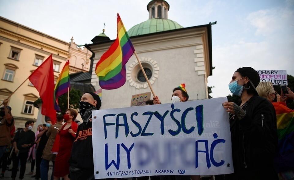 Kontrmanifestacja środowisk LGBT wobec wiecu MW w Krakowie / autor: PAP/Łukasz Gągulski