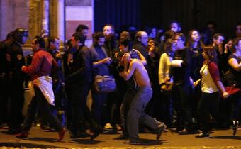 Zamach w centrum Paryża. Na stadionie mecz Niemcy-Francja, obok dwie eksplozje i strzelanina