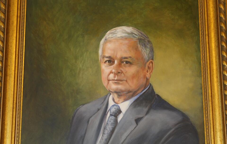 Na Węgrzech odsłonią tablicę ku czci Lecha Kaczyńskiego / autor: Fratria