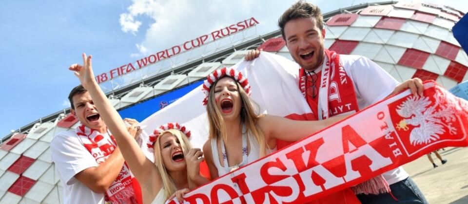 Polscy kibice w drodze na stadion w Moskwie przed meczem z Senegalem / autor:  	PAP/Bartłomiej Zborowski