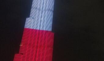 Flaga Polski na najwyższym budynku świata!