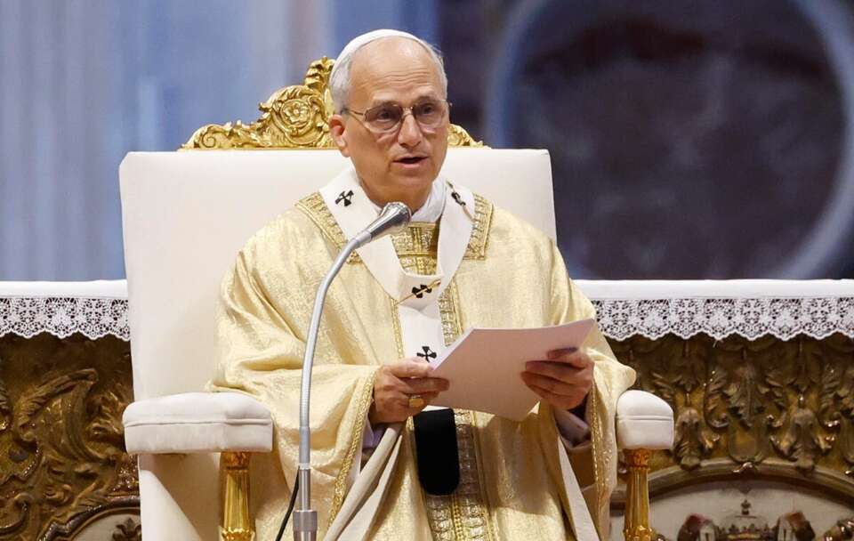Papież Leon XIV / autor: PAP/EPA/FABIO FRUSTACI