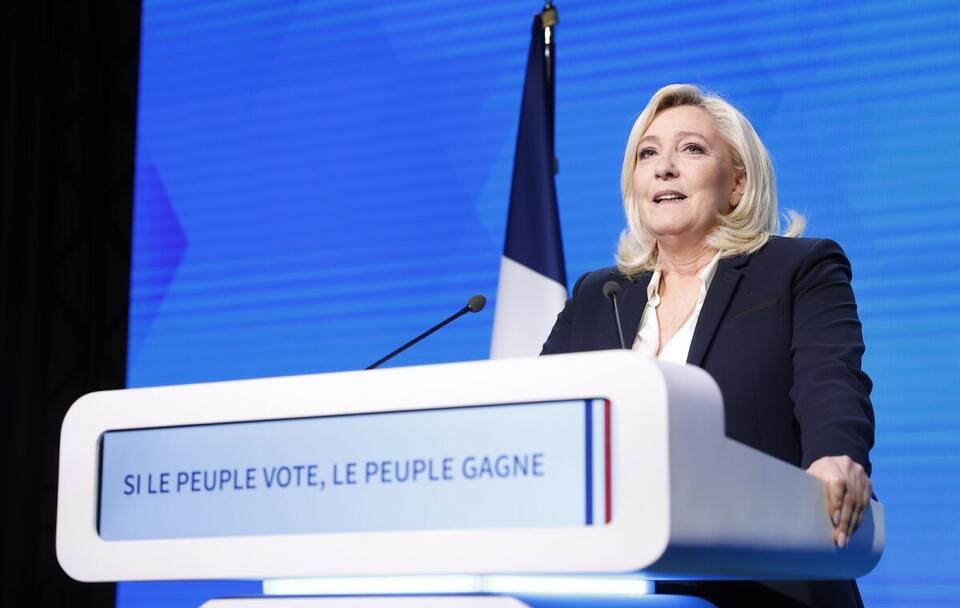 Marine Le Pen / autor: PAP/EPA/IAN LANGSDON