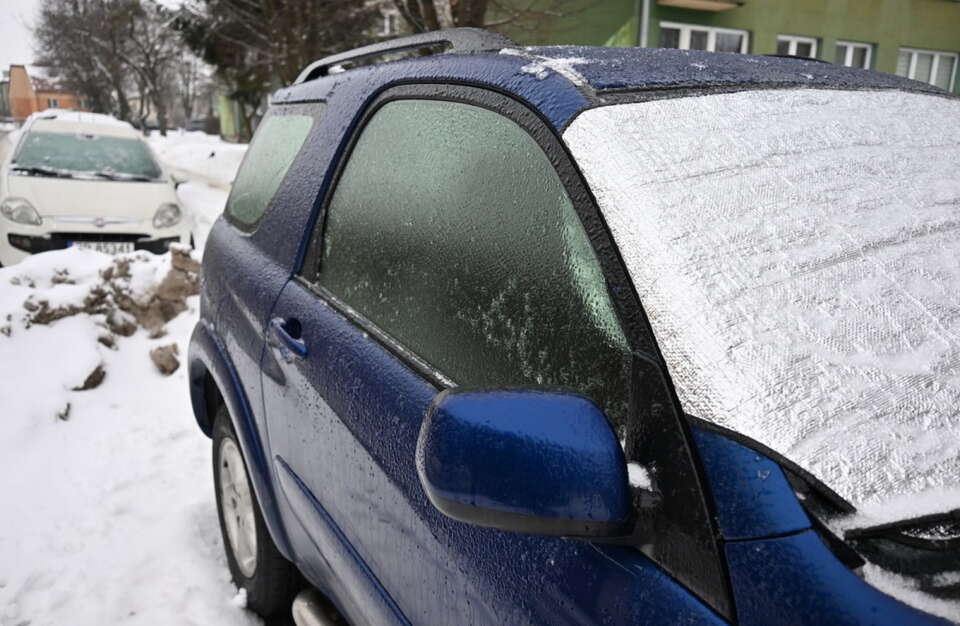 Alert RCB dla dziewięciu województw / autor: PAP/Darek Delmanowicz