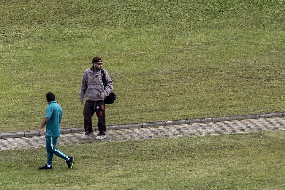 Neymar Jr. przybywa do ośrodka treningowego Granja Comar w Teresopolis w Brazylii / autor: PAP/EPA