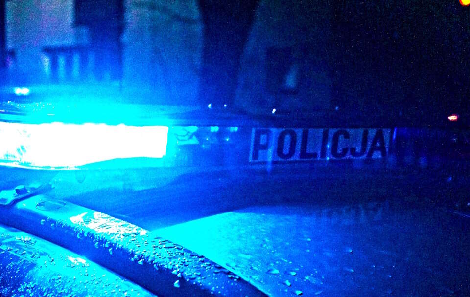 KSP wydała komunikat ws. rozpoczęcia czynności dotyczących zgłoszenia o możliwości popełnienia przestępstwa molestowania przez funkcjonariusza policji. / autor: Fratria/X