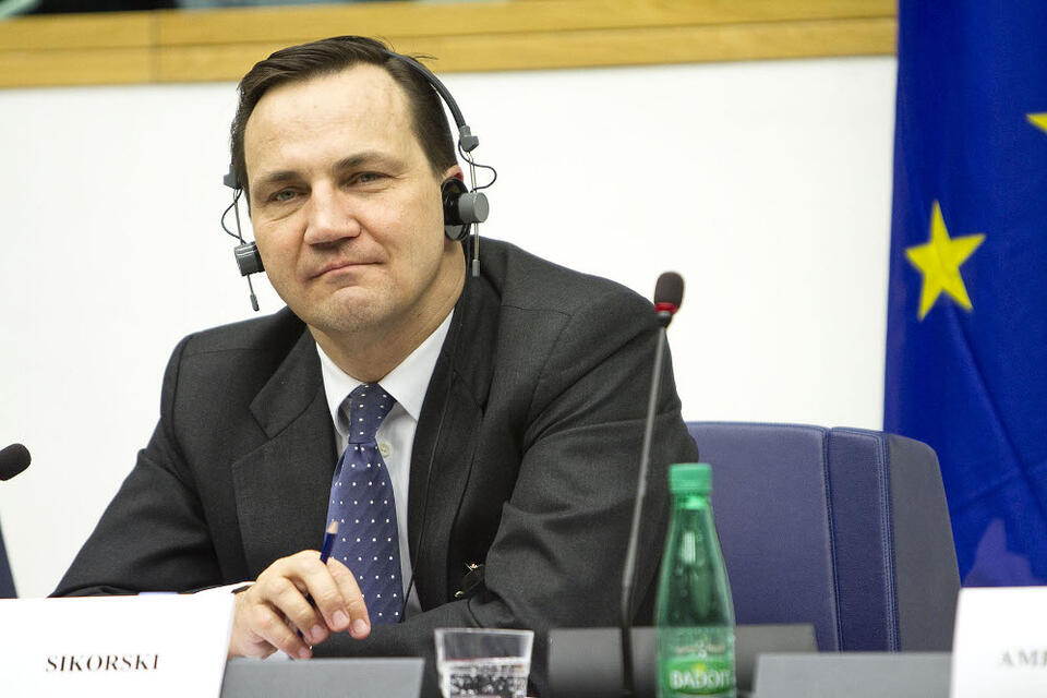Fot. radeksikorski.pl
