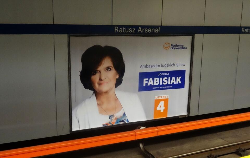 Plakat wyborczy poseł PO Joanny Fabisiak / autor: Fratria
