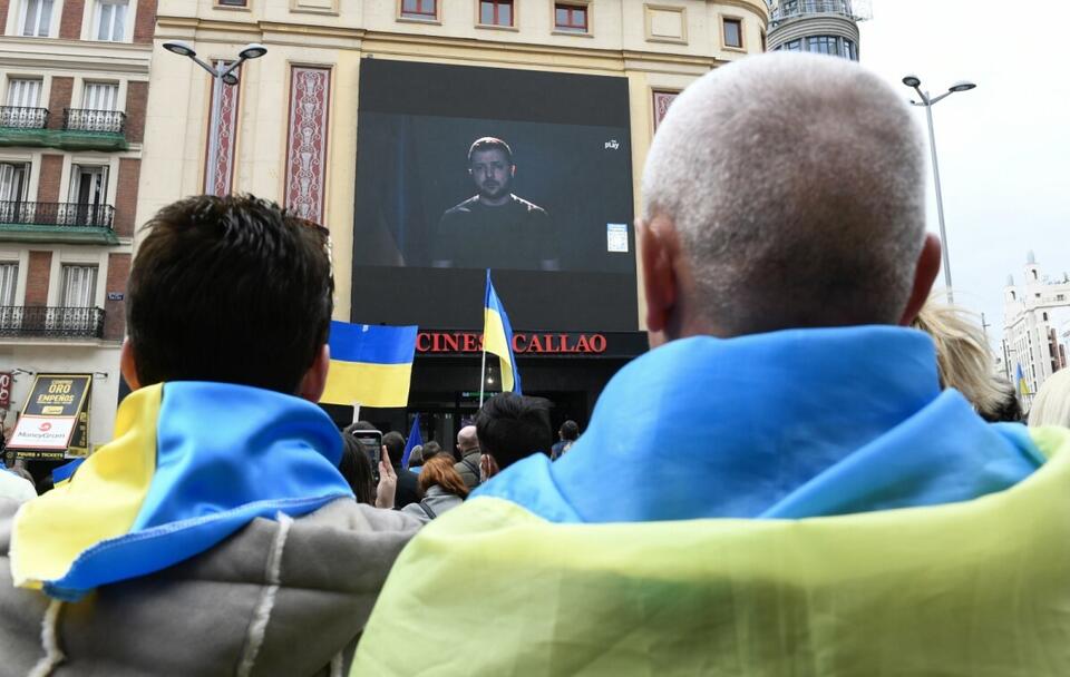 Wyjątkowy telewizyjny maraton charytatywny dla Ukrainy / autor: PAP/EPA/Victor Lerena
