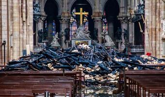 Porażające! Pierwszy raz od ponad 200 lat nie będzie pasterki w Notre Dame