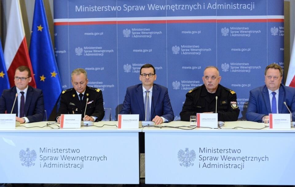 Premier Mateusz Morawiecki podczas konferencji z wojewodami / autor: PAP/Jakub Kamiński