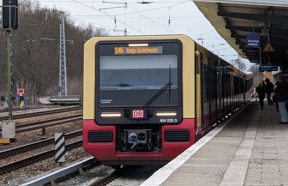 Napastowanie kobiet i brutalne pobicie w niemieckim pociągu