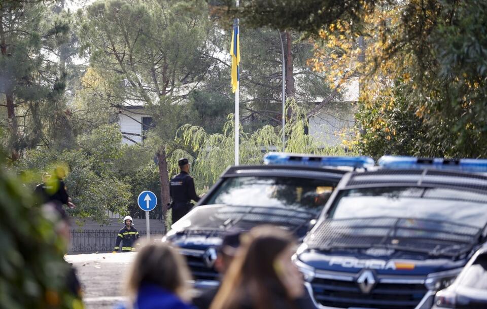 W ambasadzie Ukrainy w Madrycie doszło do wybuchu / autor: PAP/EPA/Chema Moya