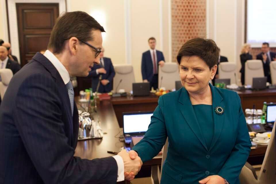 Mateusz Morawiecki, Beata Szydło (zdj. archiwalne) / autor: Fratria