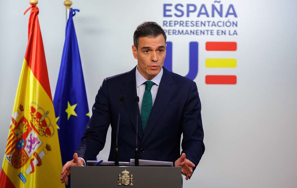 Premier Hiszpanii Pedro Sanchez / autor: PAP/EPA/OLIVIER MATTHYS