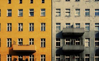 INFOGRAFIKA. Kredyty mieszkaniowe w Polsce