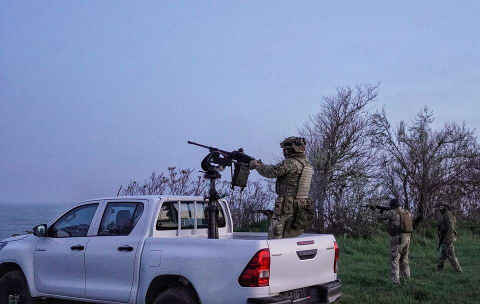 Praca mobilnej grupy ogniowej straży granicznej w obwodzie odeskim / autor: PAP/Alena Solomonova